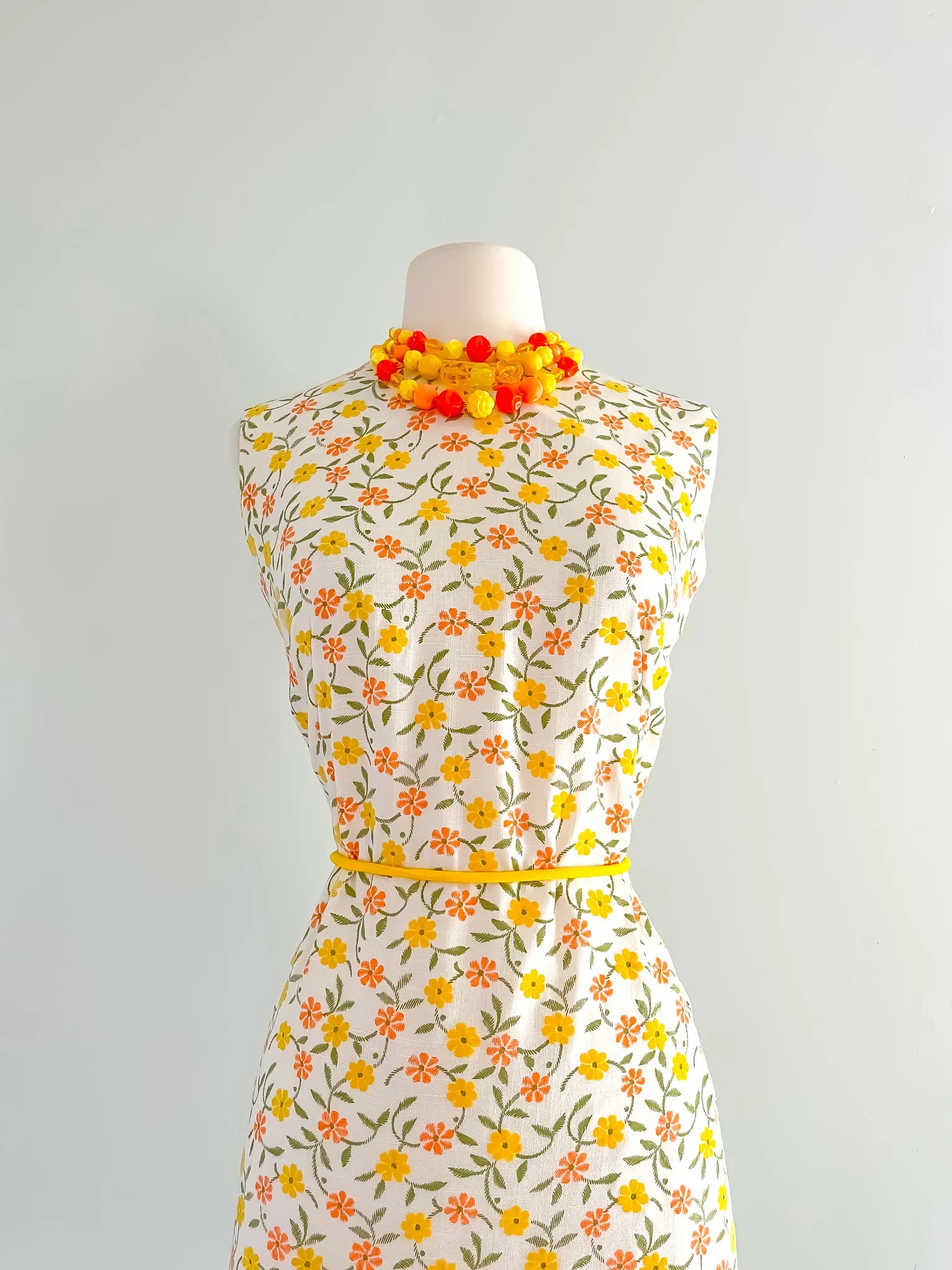 1960's Sunshine Daisy Shift Dress by Career Casuals/ Sz M