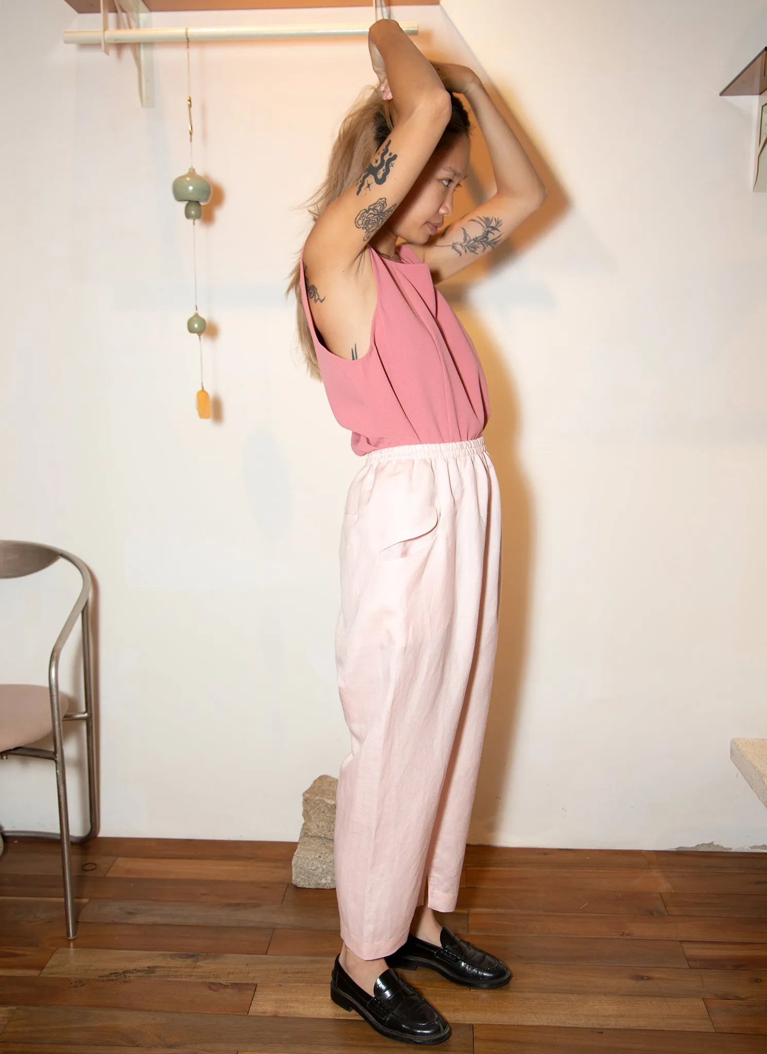 Ease Tapered Linen Pocket Pant (Unisex) in Light Pink