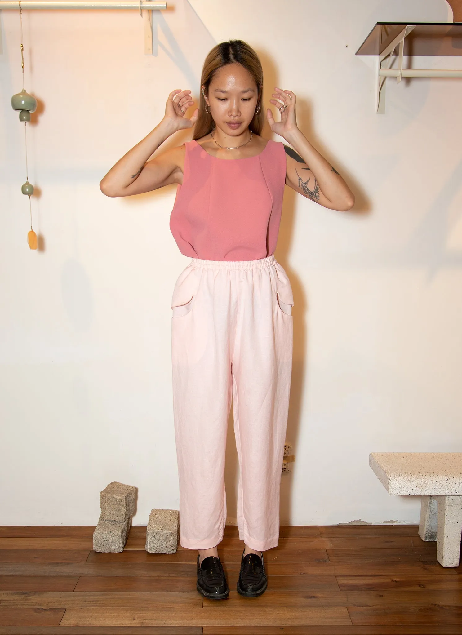 Ease Tapered Linen Pocket Pant (Unisex) in Light Pink