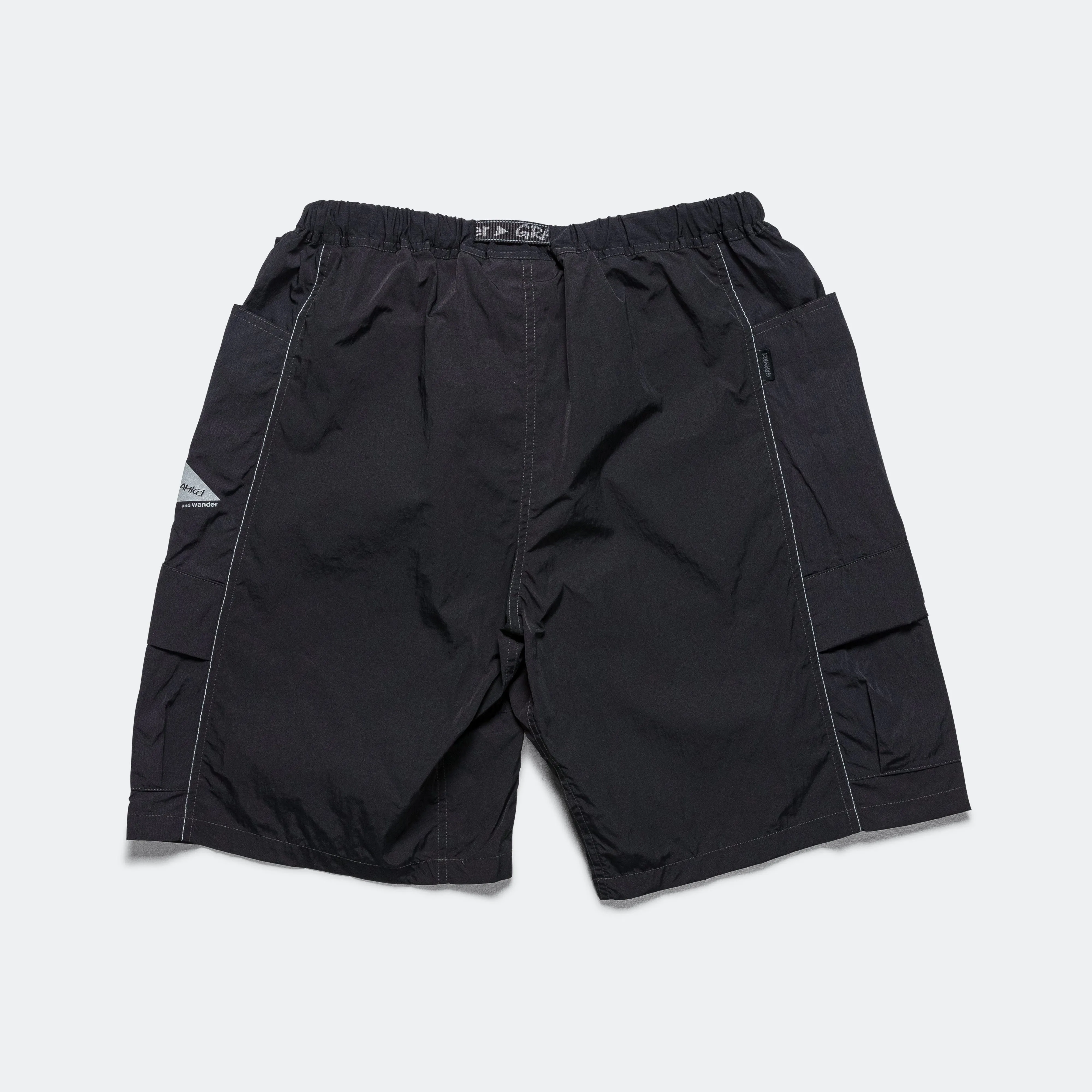 Patchwork Wind Short × and wander - Black